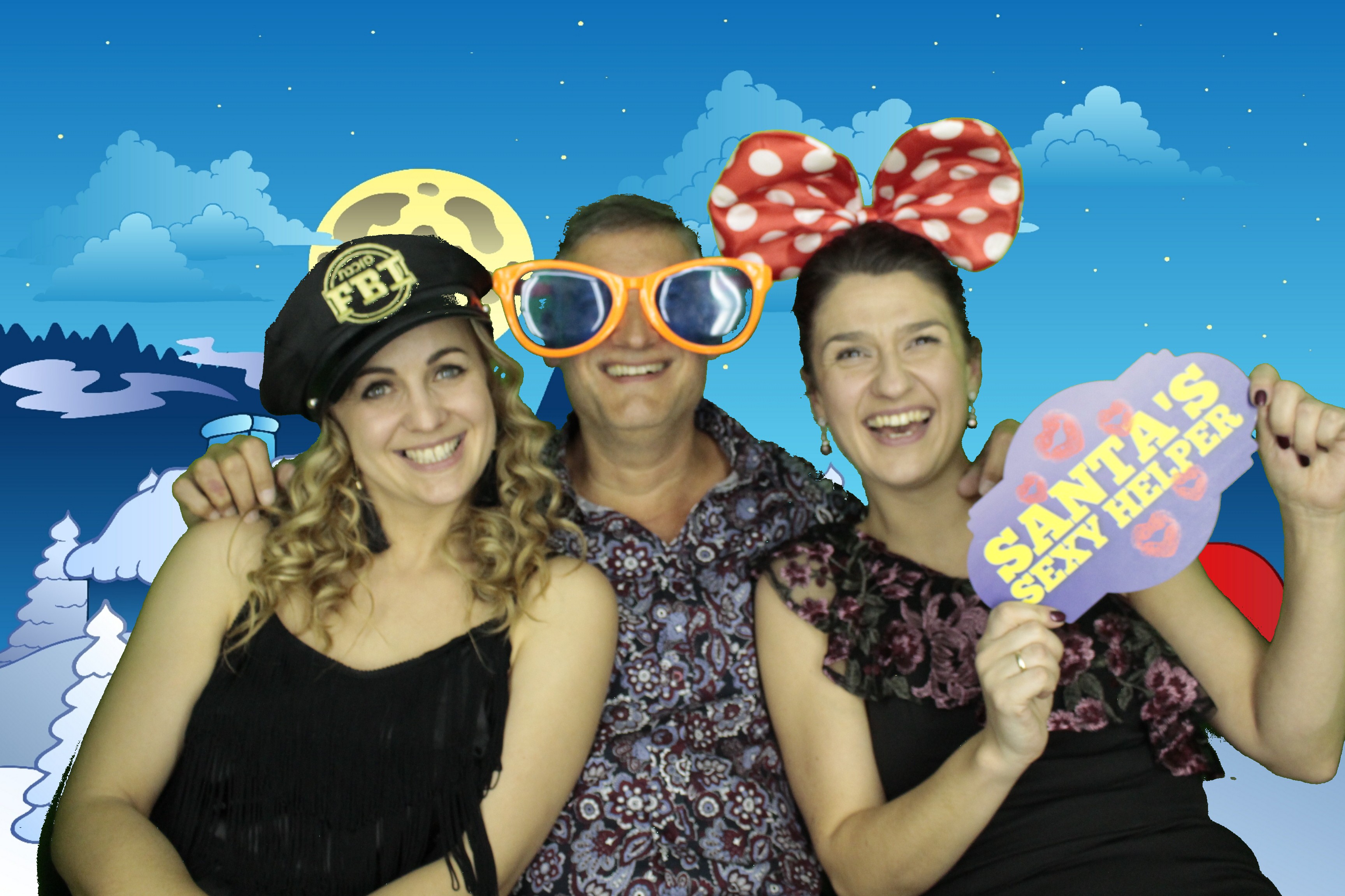 Ocean Network Express Christmas Party 2019 | View more photos from the event at gallery.myphotoboothexperience.co.uk/u/MyPhotoBoothExperienceLtd/Ocean-Network-Express-Christmas-Party-2019